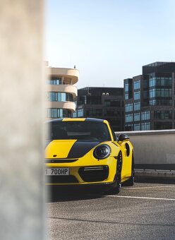 Porsche 911 turbo s - 17