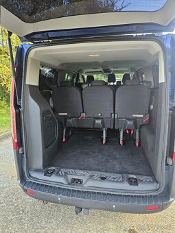 Ford Tourneo Custom - 17