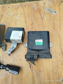 Predám diely na mazdu - 17