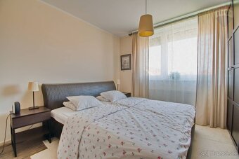 PREDAJ:3 izbový byt s garážou a záhradkou, blízko centra mes - 17