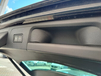 VW Passat Variant Tdi.Virtual.Pano,360,full LED - 17