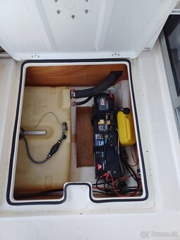 Zníženie ceny. Predám motorový čln Merry fisher 595 - 17