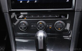 Volkswagen Golf e - 17