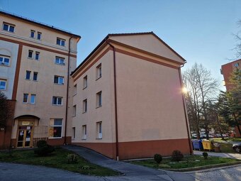 Na predaj 2 izbový byt po rekonštrukcii v meste Handlová. - 17