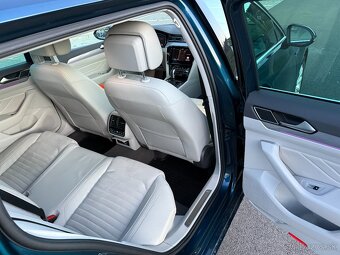 Volkswagen Passat Variant GTE 1.4 TSI 160kw DSG Plug-in Hybr - 17