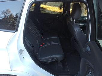 Ford Kuga 2.0 TDCi Duratorq 180k ST Line X A/T AWD Tiguan - 17