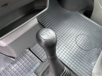 VW Transporter T4 2.5 TDI KLIMA - 17