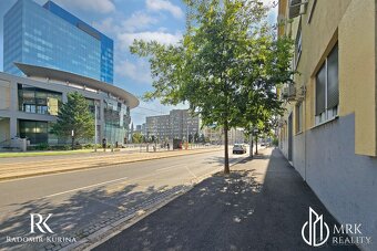 Veľkometrážny 4 izbový byt na ulici Svätovojtešská - 17