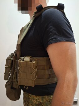 Vesta / Nosič plátov 8Fields zelená, plne vybavená - 17