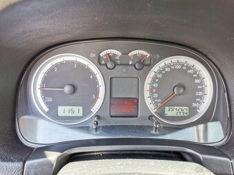 vw bora 1,9 tdi combi - 17