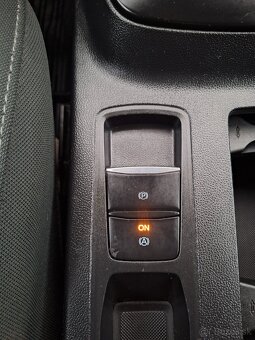 Ford Focus Kombi 1.5 TDCi EcoBlue Trend, Pôvodný lak,SR - 17