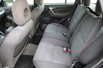 Toyota RAV 4 2.0 D-4D 4x4 - 17
