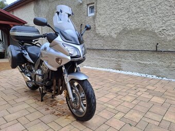 Pedám Honda CBF 1000 A - nová STK - 17