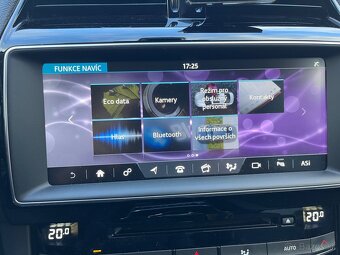 Jaguar F-Pace Combi 132kw Automat - 17