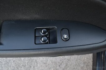 Hyundai i30 CW 1.4i MPI CVVT Classic AC - 17
