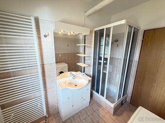 REZERVOVANÉ - Bungalov s veľkým pozemkom 1103m² Rudina - 17