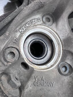 VW Passat B8 1.4 TSI 92kw Rozpredam na nahradne diely - 17