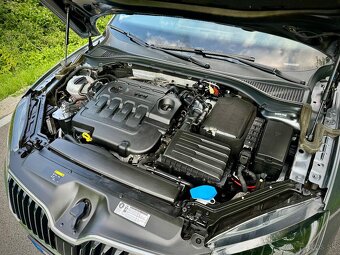 Škoda Superb 2.0TDi 4x4 Laurin&Klement DSG - 17