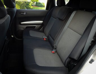 NISSAN X-TRAIL 2.0cdi 4x4 127kW - MANUAL, ŤAŽNE, PANORAMA - 17