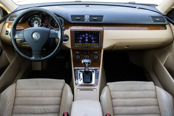 Volkswagen Passat 3.2 V6 Highline DSG 4-Motion - 17