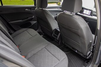 Volkswagen GOLF variant 2.0 TDI MT/6 - 17