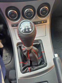 Mazda 3---1.6i-benzin--77Kw-105Ps-najazdené.-157300km - 17