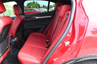 Alfa Romeo Stelvio Q4 VELOCE - 17