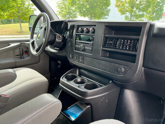 Chevrolet Express 6.0 V8, 1.majitel, 8 míst, 41 000 km - 17