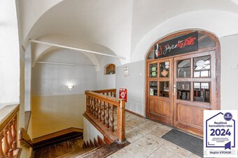 2 izbový byt v centre mesta v historickom objekte, Košice, H - 17