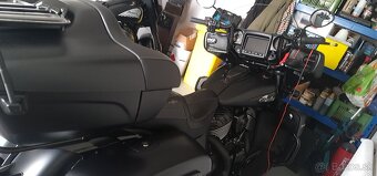 Indian Roadmaster Dark Horse - 17