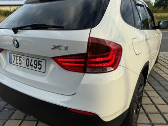 BMW X1, sDrive 18d, KRÁSNÝ STAV, servisováno, XENONY - 17