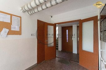 NA PRENÁJOM priestranný 2-izbový byt v centre Malaciek - 17