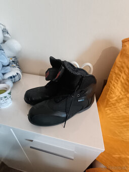 Predám dámsku kombinézu, prilbu, topánky ... - 17