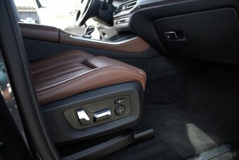 BMW X5 xDrive30d AT8 195kw - 17
