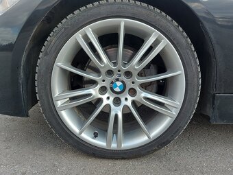 BMW 318 LCI e90, originál M-Packet, pravidelný servis - 17