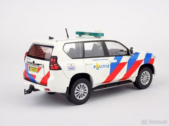 TOYOTA LAND CRUISER PRADO 1:43 VITESSE - 17