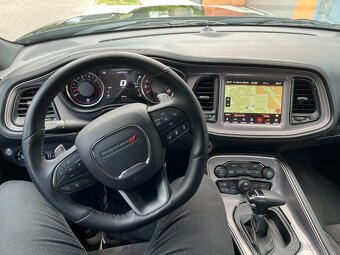 Dodge Challenger Coupé 362kw Automat - 17