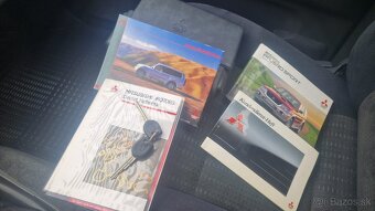 Mitsubushi Pajero Sport 2,5 TD - 17