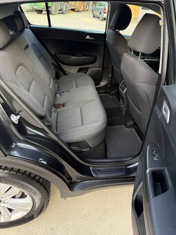 Kia Sportage 1.6 GDi Gold - 17