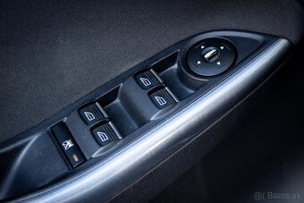 Ford Focus Kombi 1.6 TDCi DPF / AJ NA SPLÁTKY / - 17
