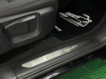 Land Rover Range Rover Evoque 2.0D MHEV R-Dynamic - 17