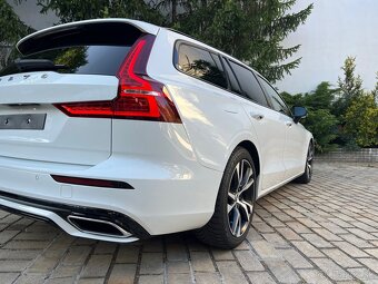 Volvo V60 B4 R-Design 2.0D 145kW rv.2021 - 17