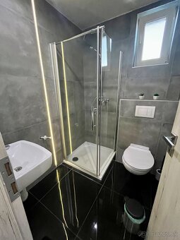 Rodinný dom s 5 apartmánmi (možná hypotéka) – Budimír,Košice - 17