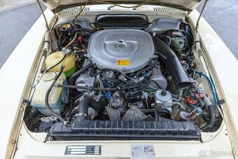 Mercedes-Benz SL 380 R107 - 17