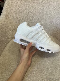 Nike Airmax 95 White Shoes - 17