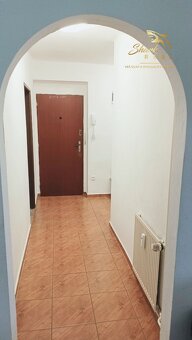 Priestranný 3 izbový byt so záhradou + možná dohoda na cene - 17