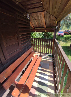 Chata uprostred lesa neďaleko viacerých lyžiarskych stredí - 17