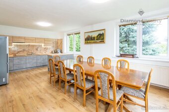 NA PRENÁJOM 5 IZBOVÝ RODINNÝ DOM S VEĽKÝM POZEMKOM 2864m2 |  - 17