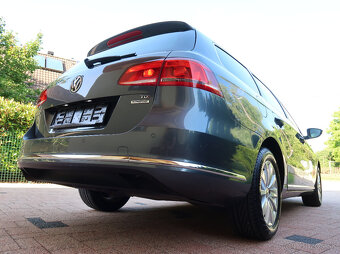 Volkswagen Passat Variant 1.6 TDI 2013  Facelift - NAVI PDC - 17
