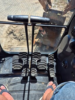 Hyundai HX145LCR OilQuick + drapak - 17